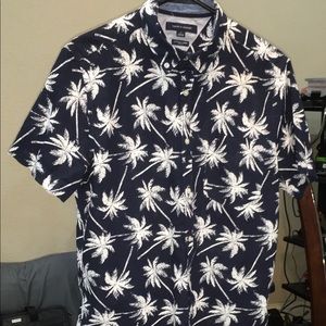 Tommy Bahama mens medium shirt euc